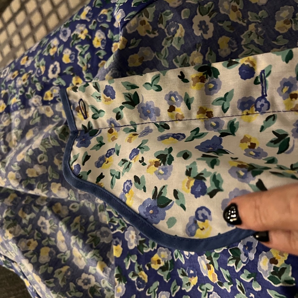 Laura Ashley Primrose Polyanthus Floral Blue/Yellow Shower Curtain w/ valance - Picture 5 of 8